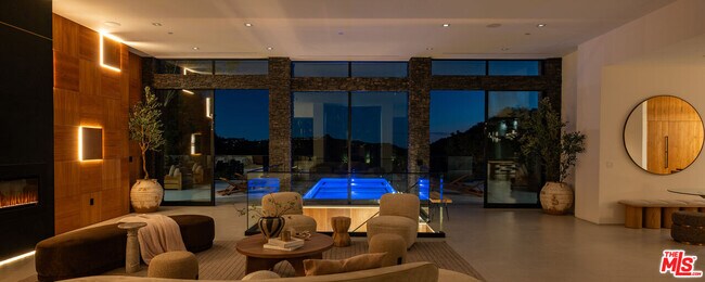 Building Photo - 12752 Mulholland Dr