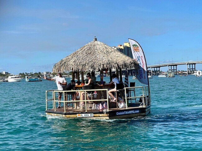 Building Photo - 111 SE 1st Ave