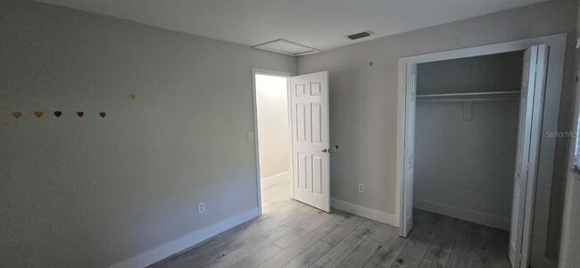 Building Photo - 3722 Rosemary Dr