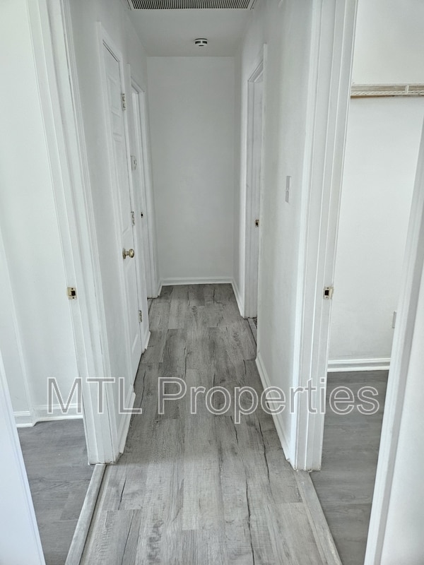 Building Photo - 209 Berry St