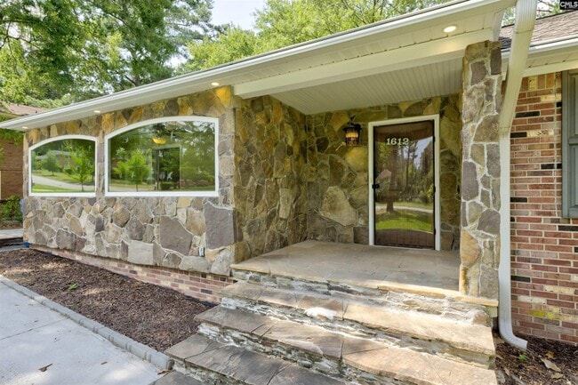 Building Photo - 1612 Bradley Dr