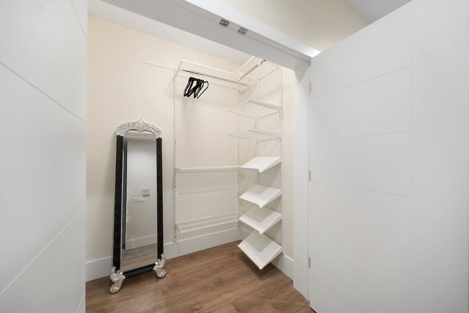 Building Photo - 2110 W Washington Blvd