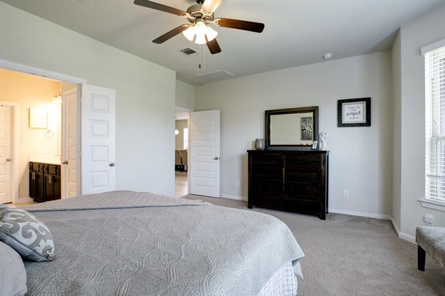Building Photo - 4710 Camlann Ct