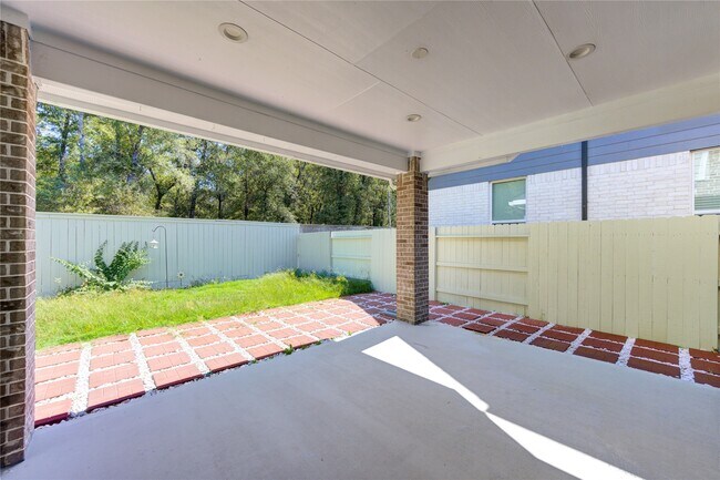 Building Photo - 10636 Wild Chives