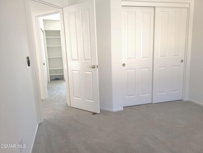 Building Photo - 5609 Sienna Way