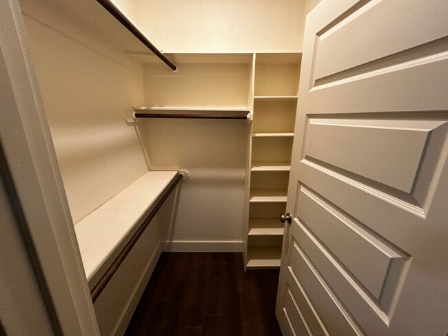 Building Photo - Napa Cottages