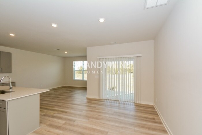 Building Photo - 135 Rising Private Ln