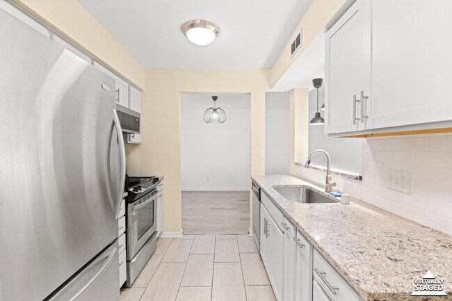Building Photo - 3505 Colony Crossing Dr