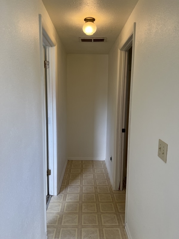 Building Photo - 266 E 200 S