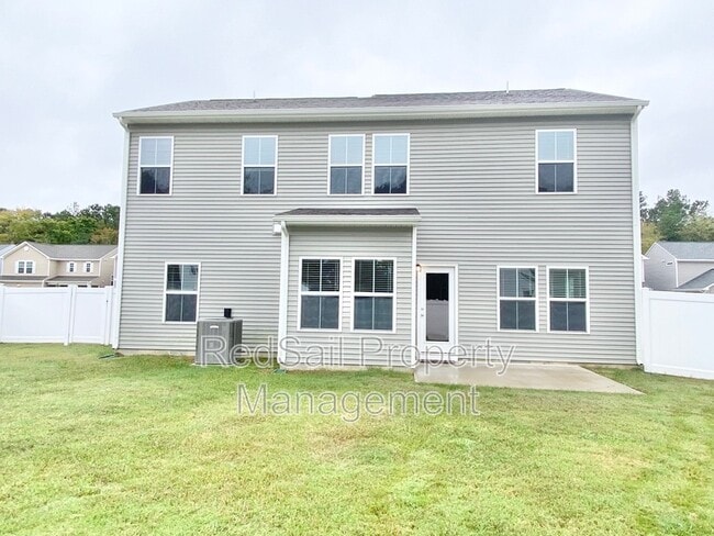 Building Photo - 264 Veterans Ct