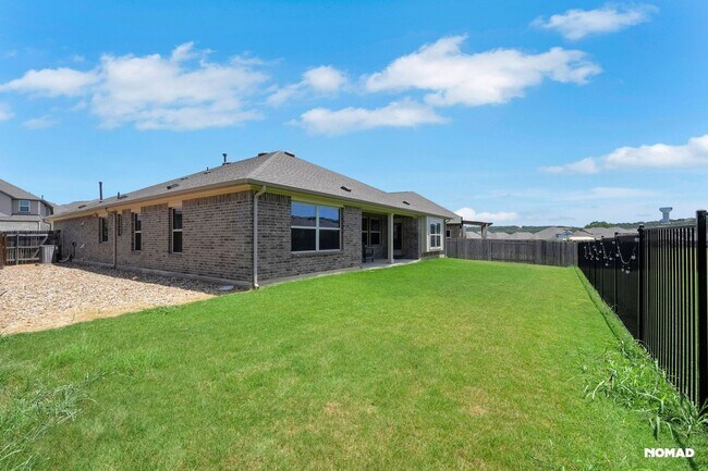 Building Photo - Stunning 4BR House in Leander
