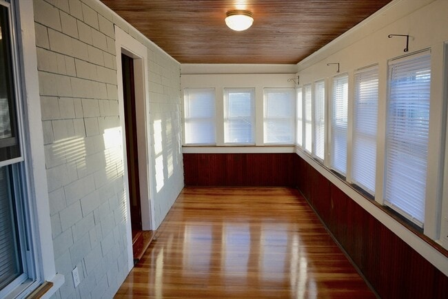 Building Photo - 27 Emmons St