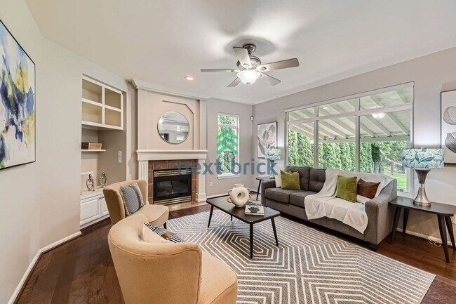 Building Photo - A beautiful 3 bedrooms and 2.5 bathrooms h...