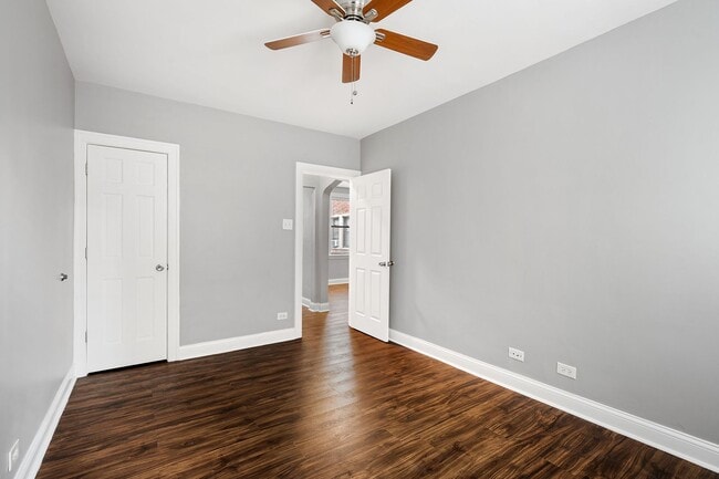 Building Photo - Spacious 1 Bedroom in Beverly