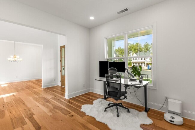 Building Photo - 4039 Tallow Pl