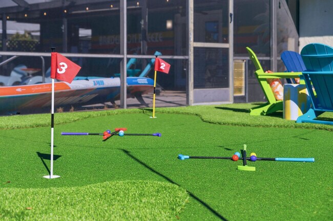 Building Photo - 428 46th St NW