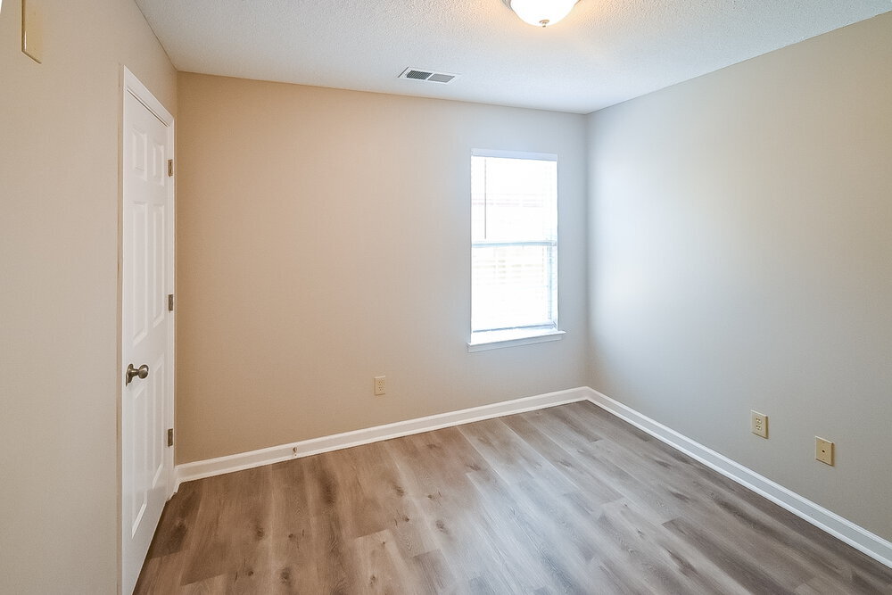 Building Photo - 8531 Cross Point Dr