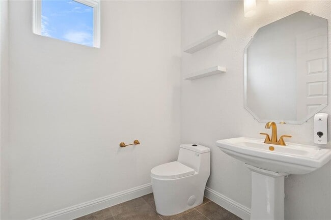 Building Photo - 20700 Matts Cove