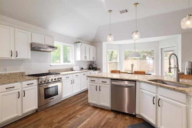 Building Photo - 10715 Galsworthy Ln