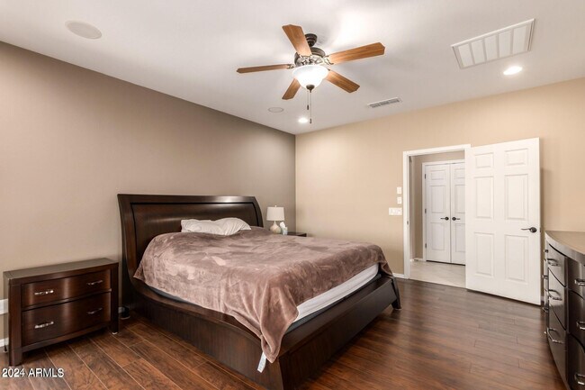 Building Photo - 25899 N 107th Dr