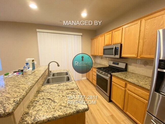 Building Photo - Gated community with pool/spa