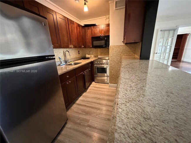 Building Photo - 3582 NE 171 St