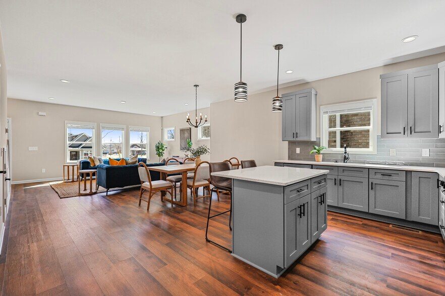 Open Kitchen - 86 Maury St