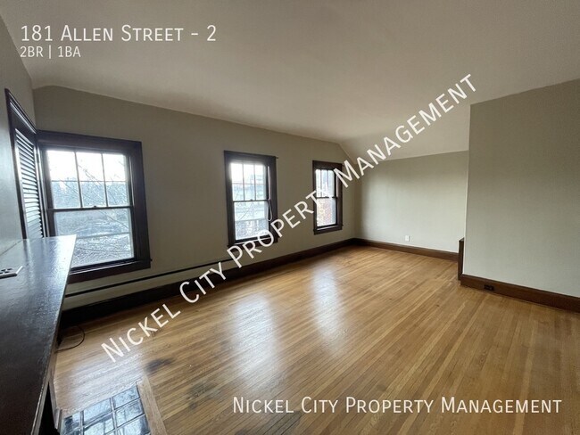 Building Photo - 181 Allen St