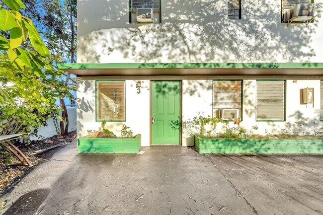 Building Photo - 12287 NE 7th Ave