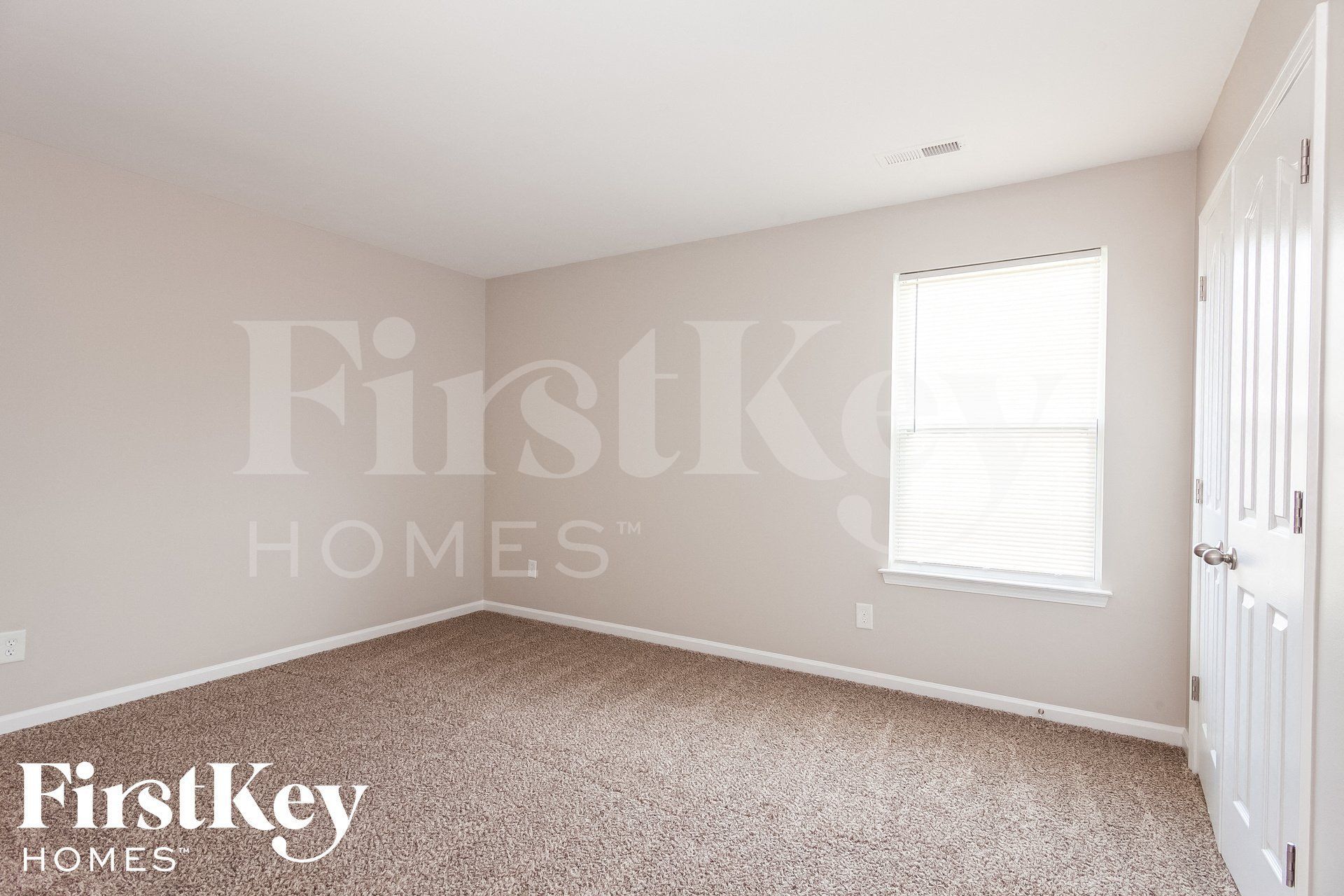 Building Photo - 1737 Larne Cir