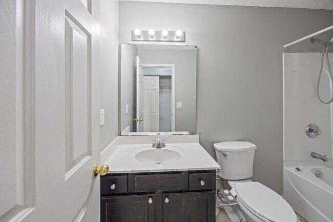 Building Photo - Charming Ranch-Style Home in Wescott Plantation | 4 BD | 2 BA | 1,831 SqFt