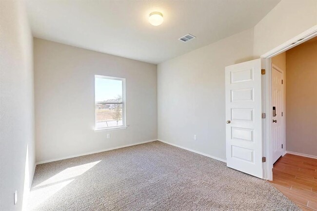 Building Photo - 12112 Dillon Fls Dr