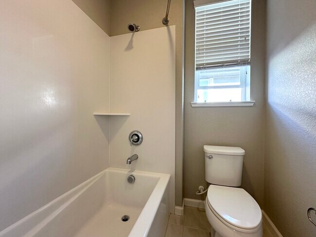 Building Photo - 6025 Palermo Way