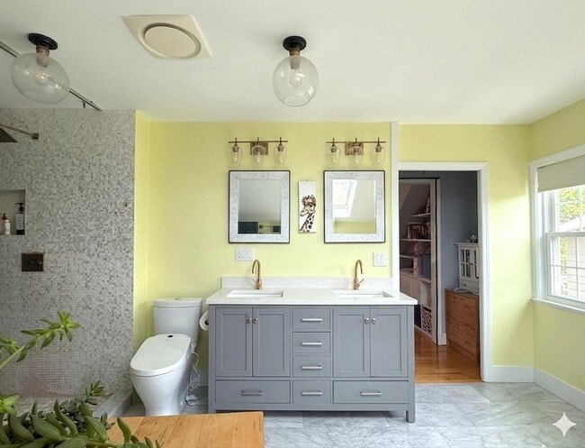 Building Photo - 188 South St