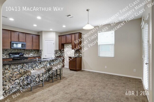 Building Photo - 10413 Macarthur Way