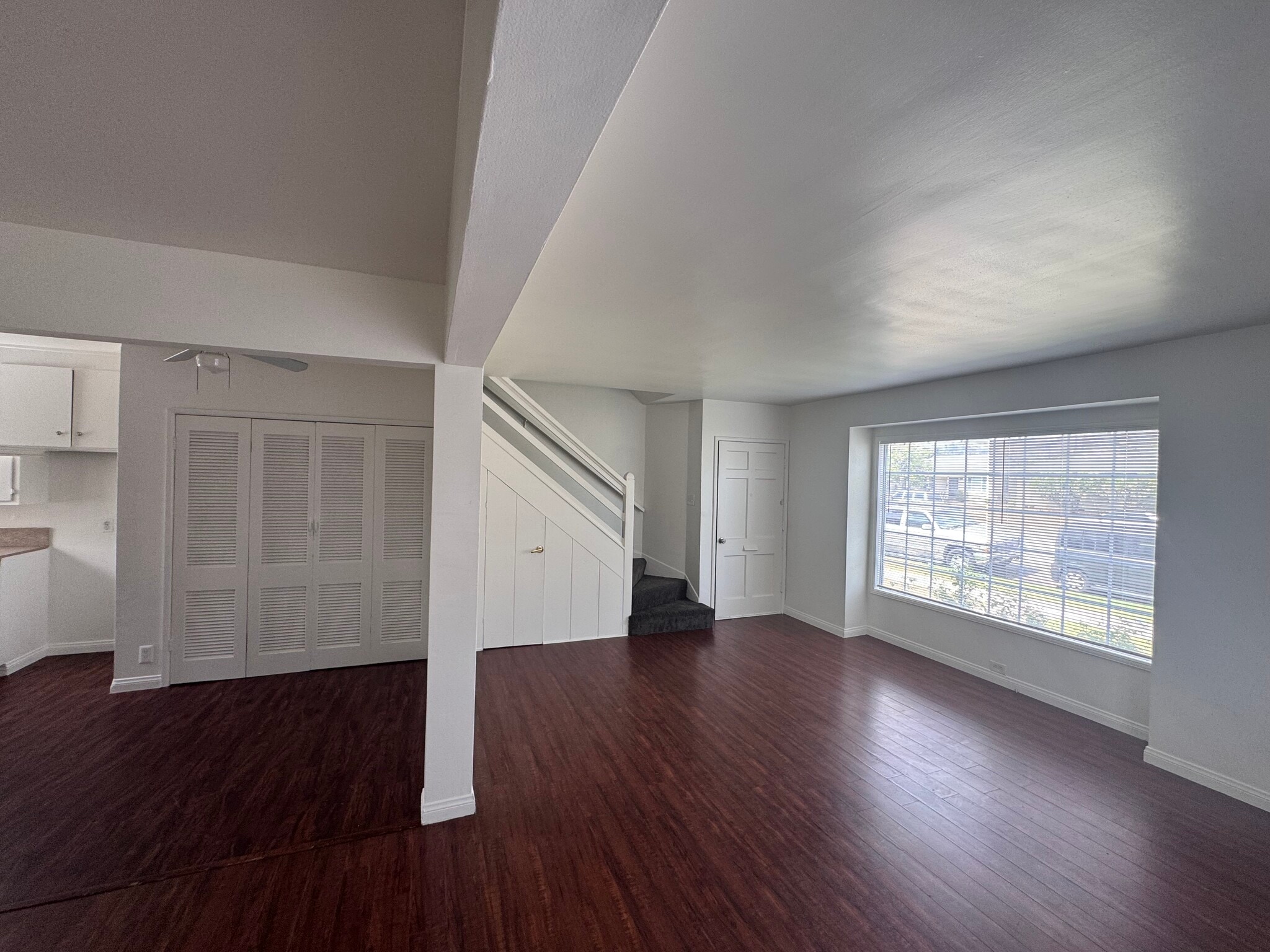 Downstairs space - 424 W Riggin St