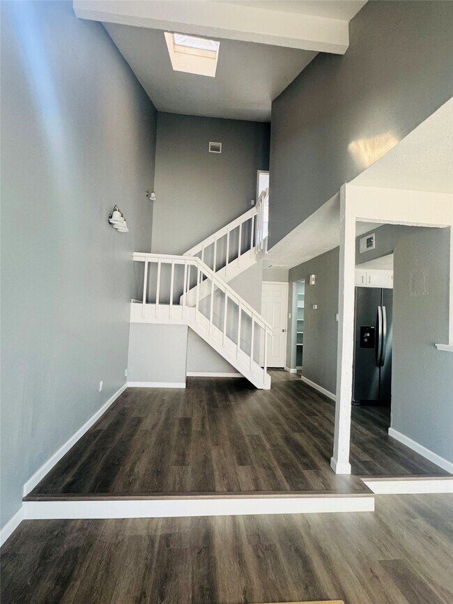 Building Photo - 12509 Newbrook Dr