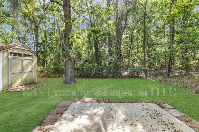 Building Photo - 7317 Leghorn St