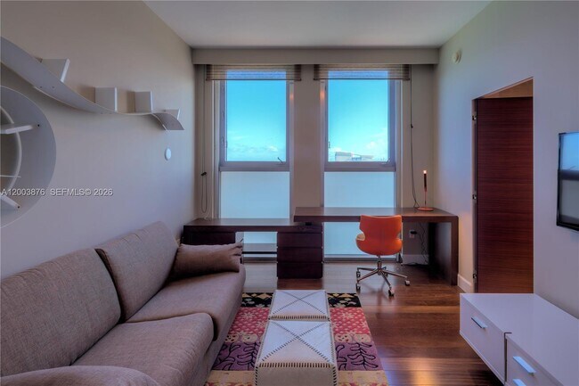 Building Photo - 17001 Collins Ave