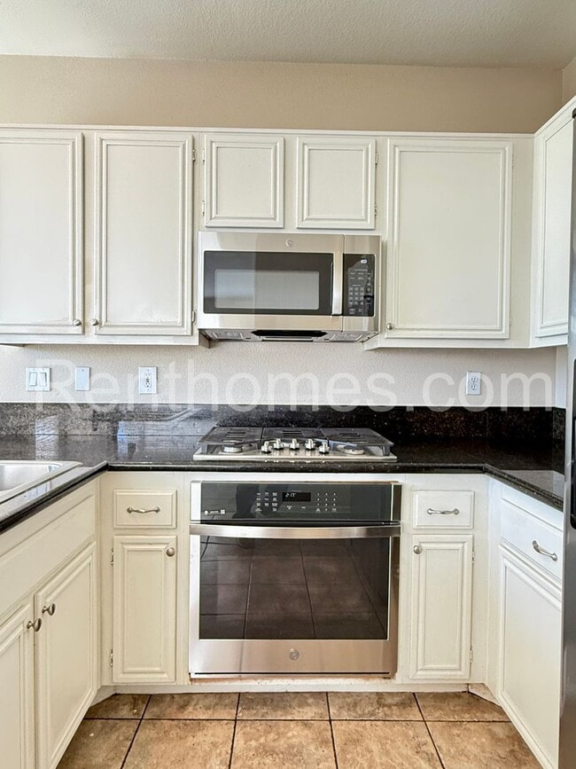 Building Photo - Mira Mesa, 8580-42 New Salem St, Gated Dev...
