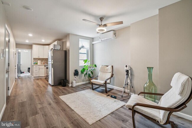 Building Photo - 655 N 33rd St
