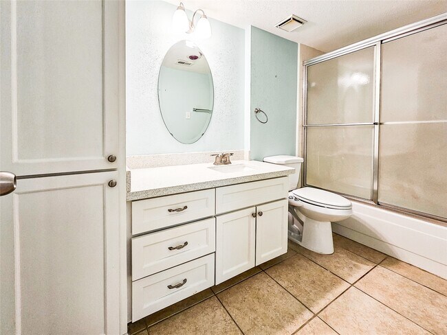 Building Photo - 725 Illinois Ave