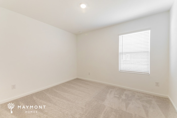 Building Photo - 812 Dressage Ln