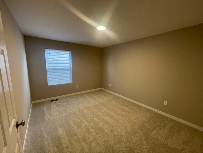 Building Photo - 7269 Cutler Dr