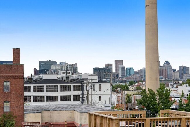 Building Photo - 925-1 S Belnord Ave