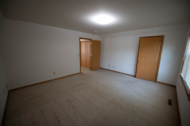 Building Photo - 1128 Madison St