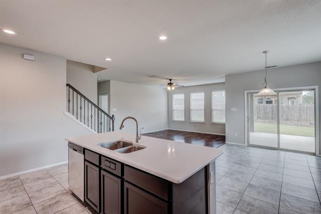 Building Photo - 5529 Las Lomas Ln