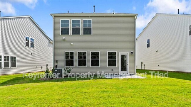 Building Photo - 1288 Maple Br Cir