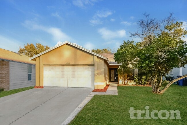 Building Photo - 2005 Helm Ln