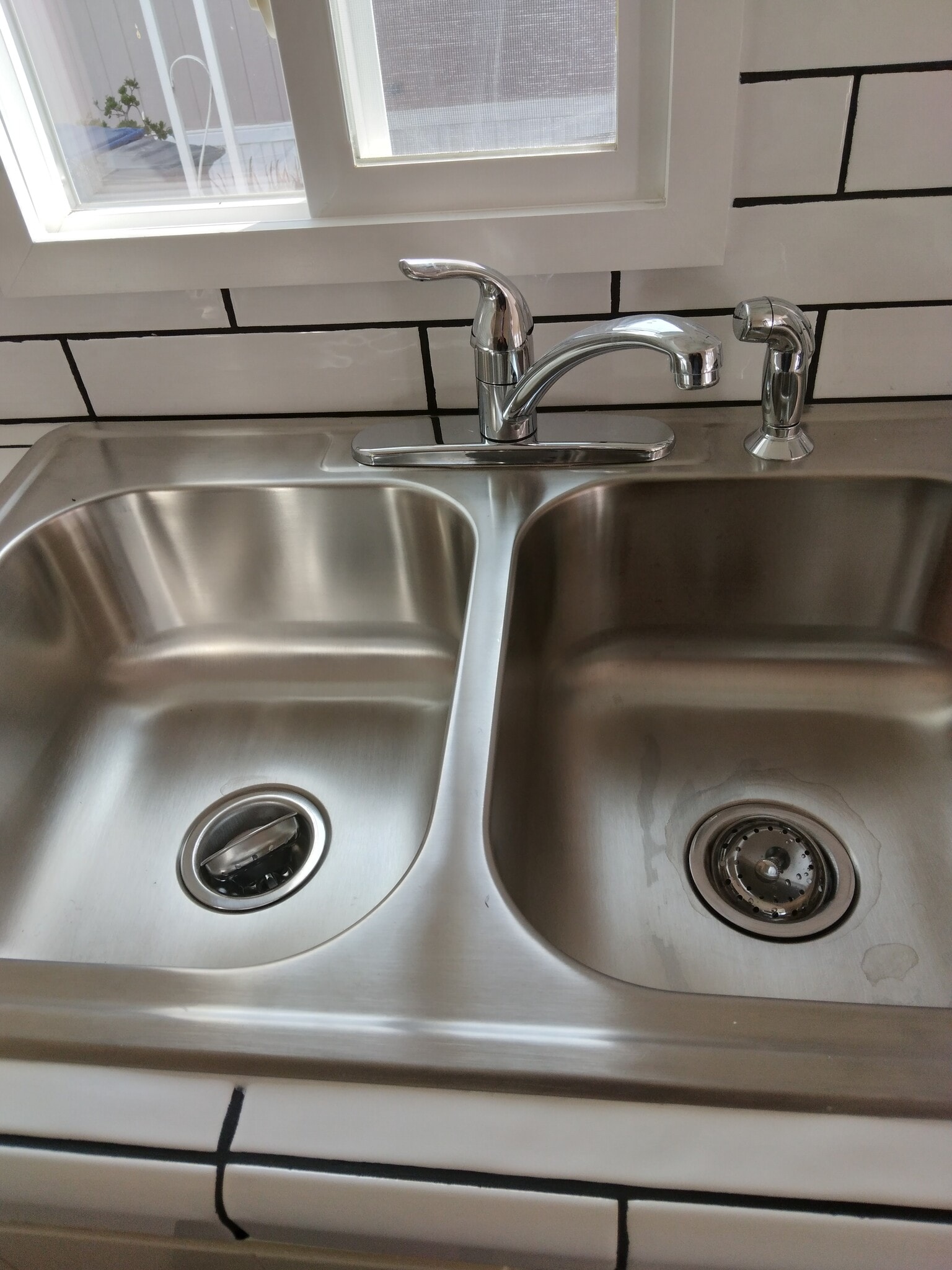 Building Photo - 3300 Portola Dr